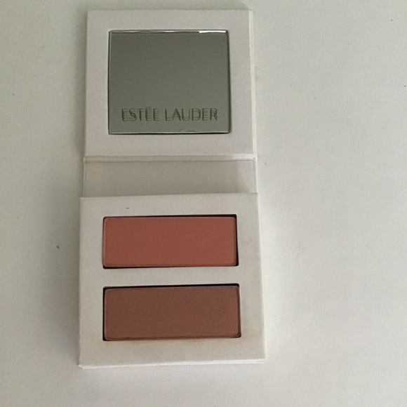 Estée Lauder Limited Edition Le Chic Blush duo (4 gr) - Picture 5 of 5